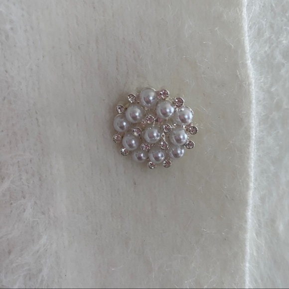 Rhinestone button fluffy top - Picture 5 of 5